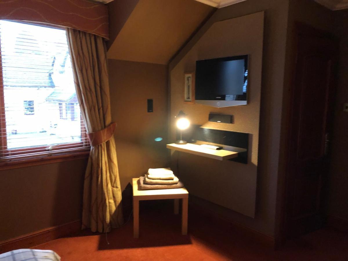 Tranquil Accommodation In A Great Location. Lanark Eksteriør billede