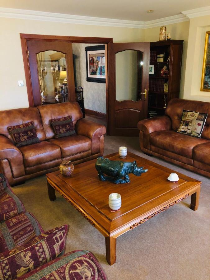 Tranquil Accommodation In A Great Location. Lanark Eksteriør billede